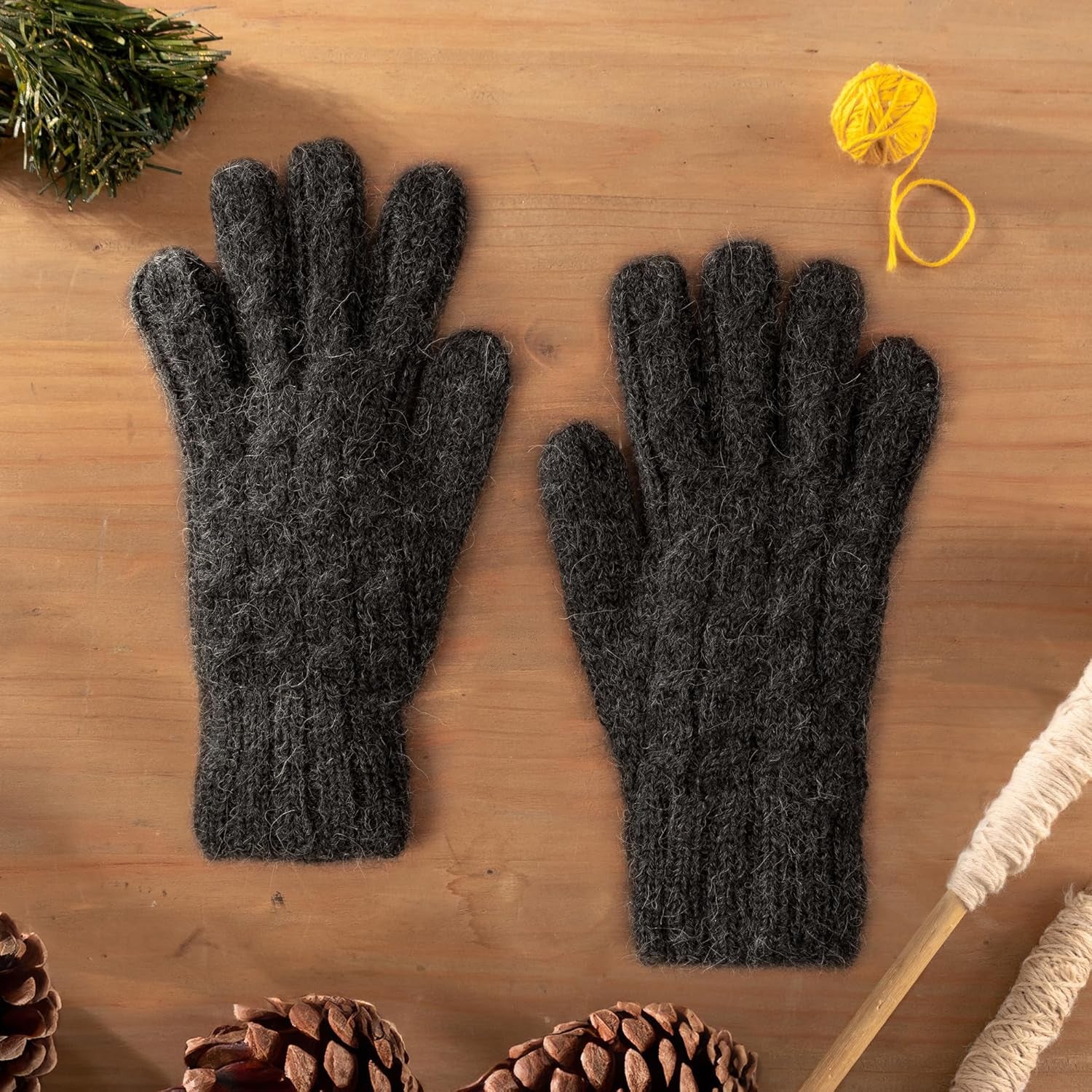 Alpaca Gloves – Soft Winter Essentials