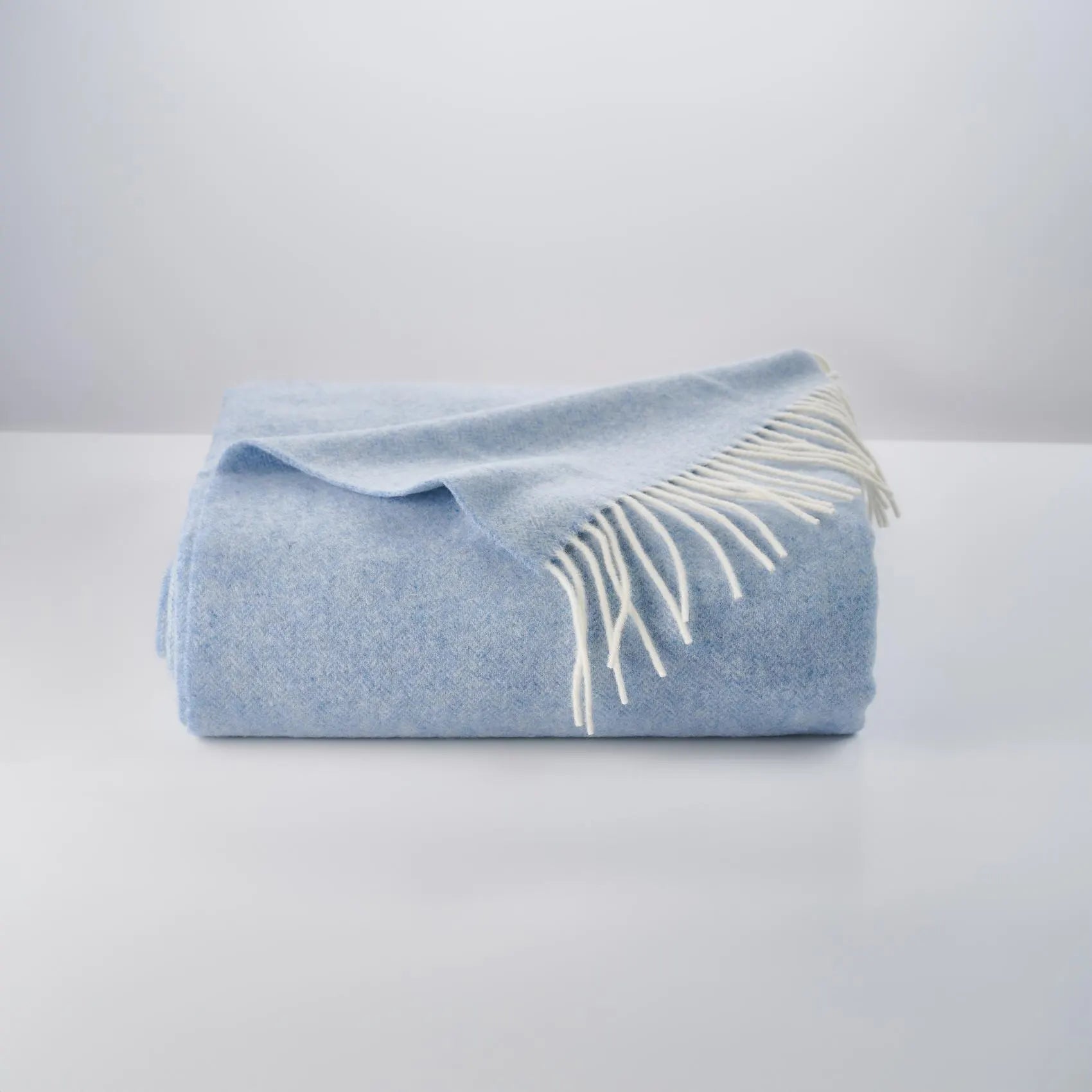 Merino Sofa Throw – Ultra Soft Luxury Throw