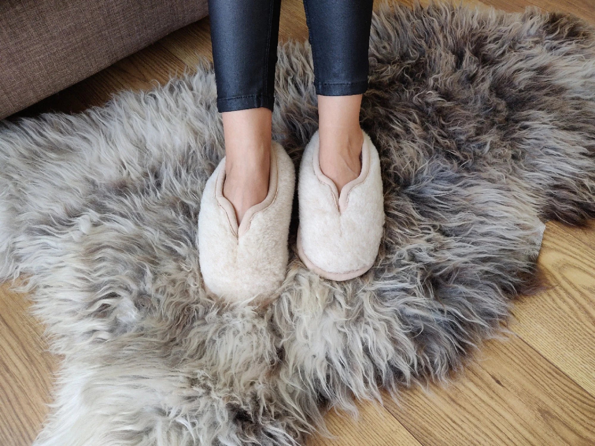 Alpaca Wool Slippers – Lilac & Grey