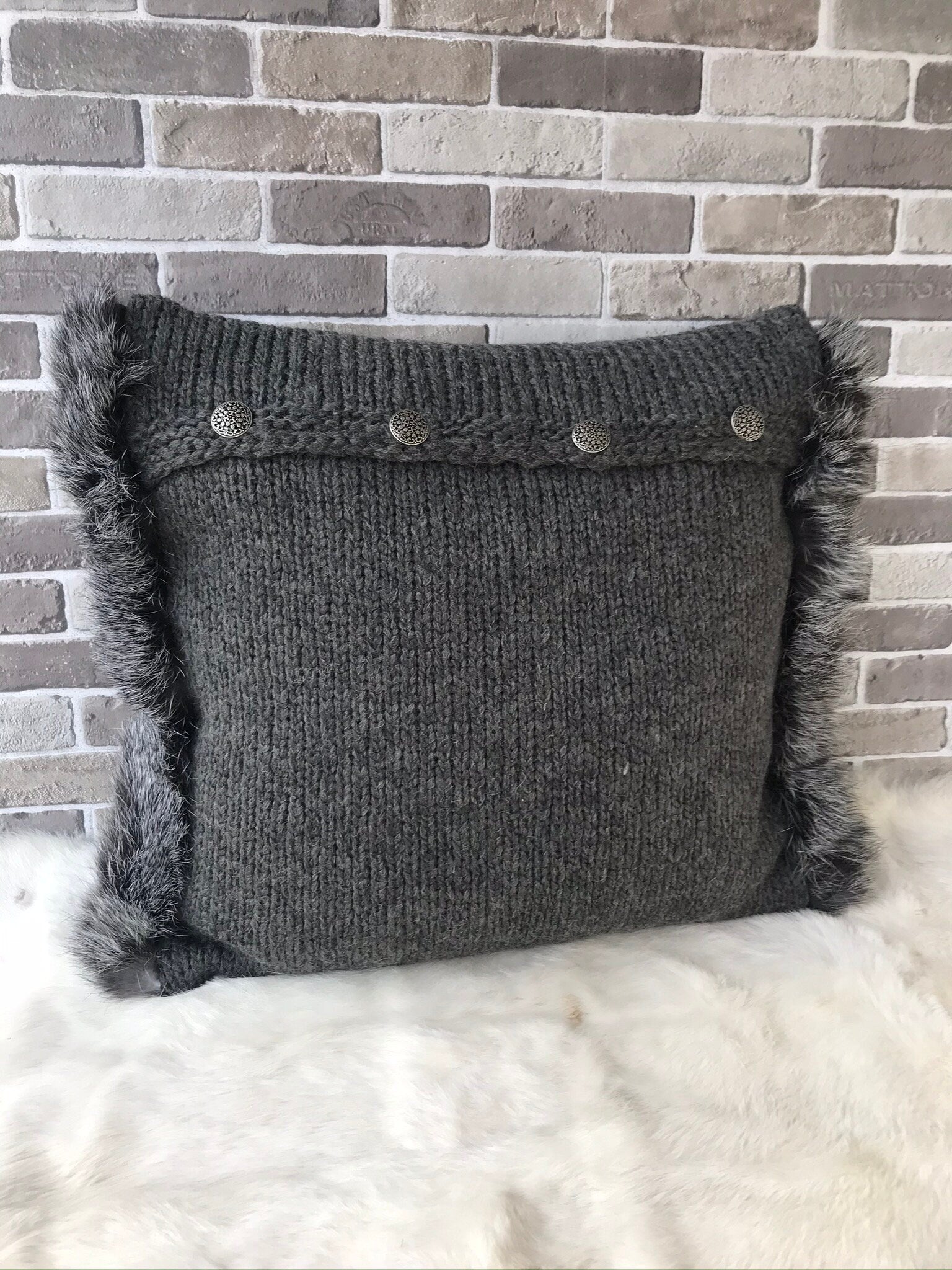 Alpaca Pillow Cover – Chunky Knit