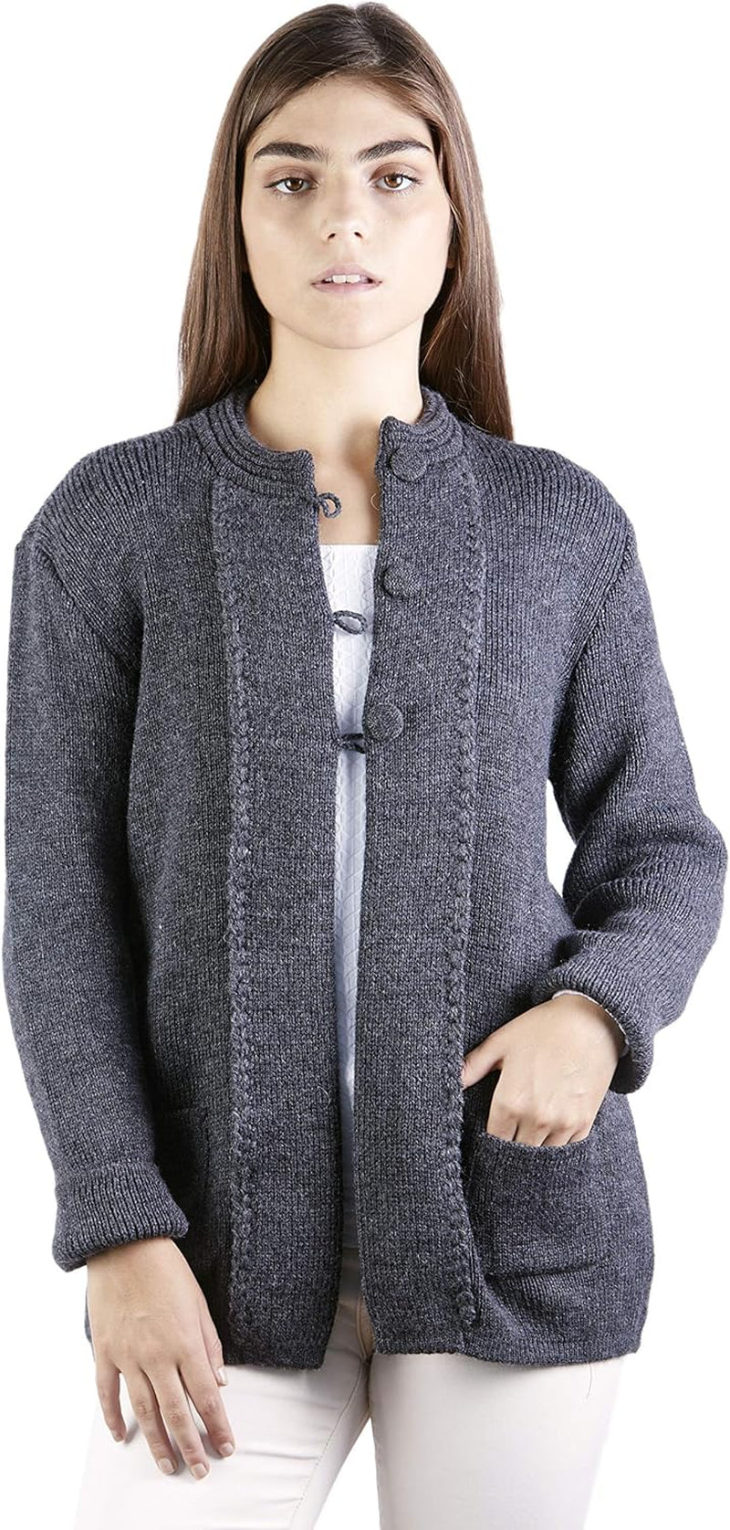 Alpaca Wool Sweater with Buttons – Soft & Foldable