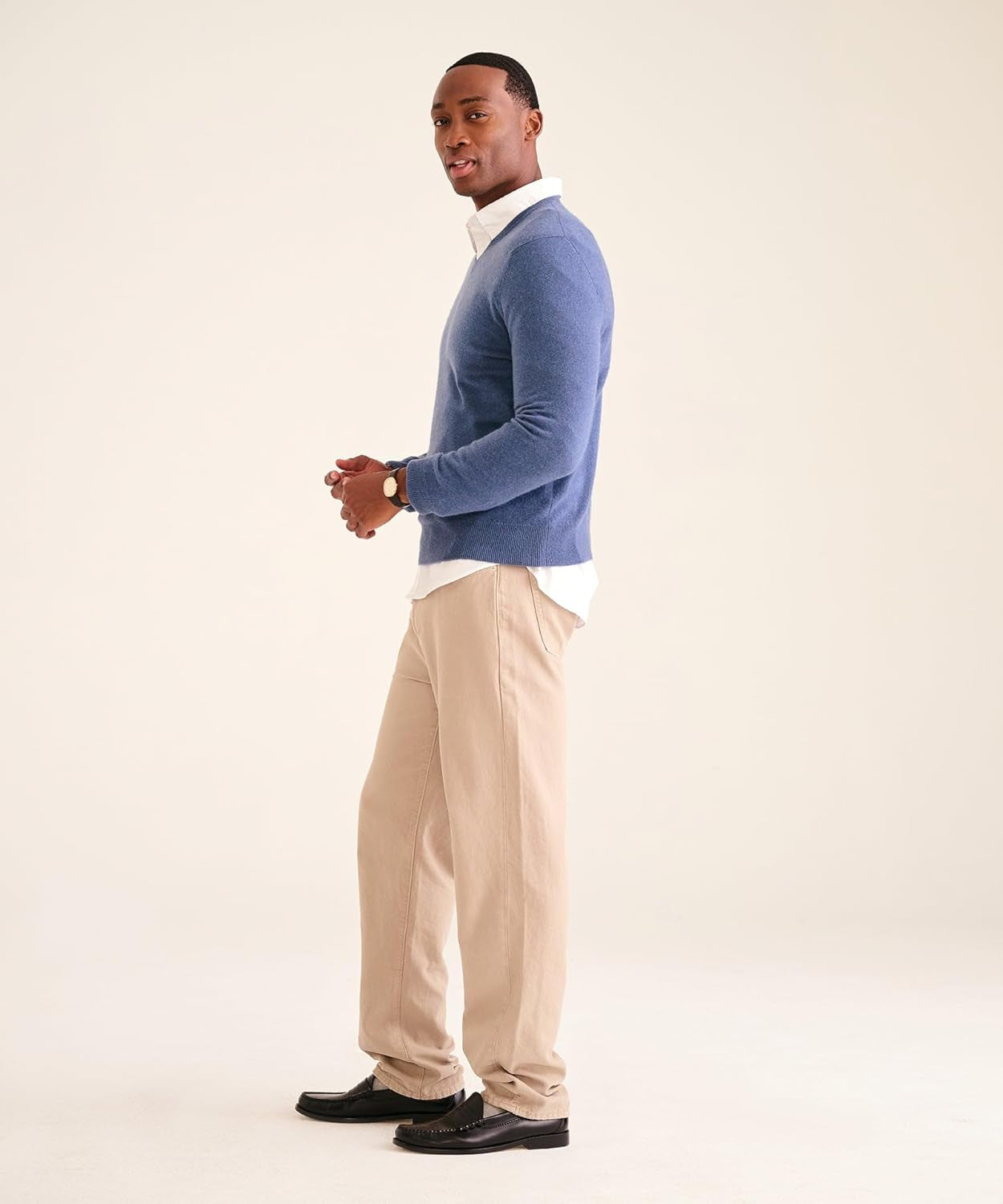Men’s Cashmere V-Neck Sweater – Modern