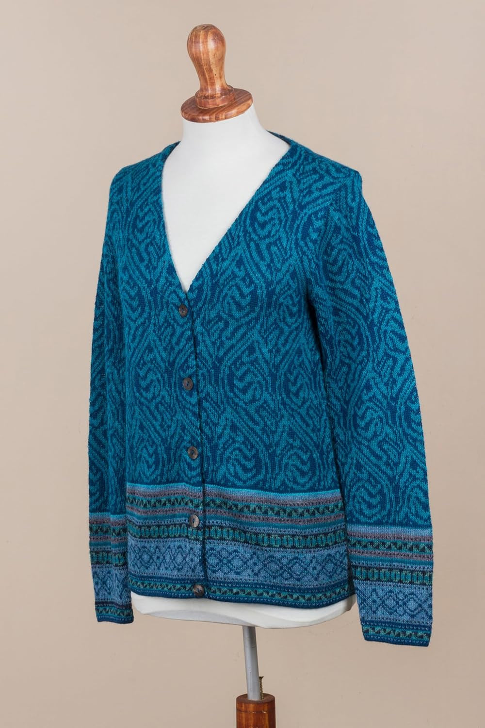 Alpaca Button-Up Sweater – Traditional Style