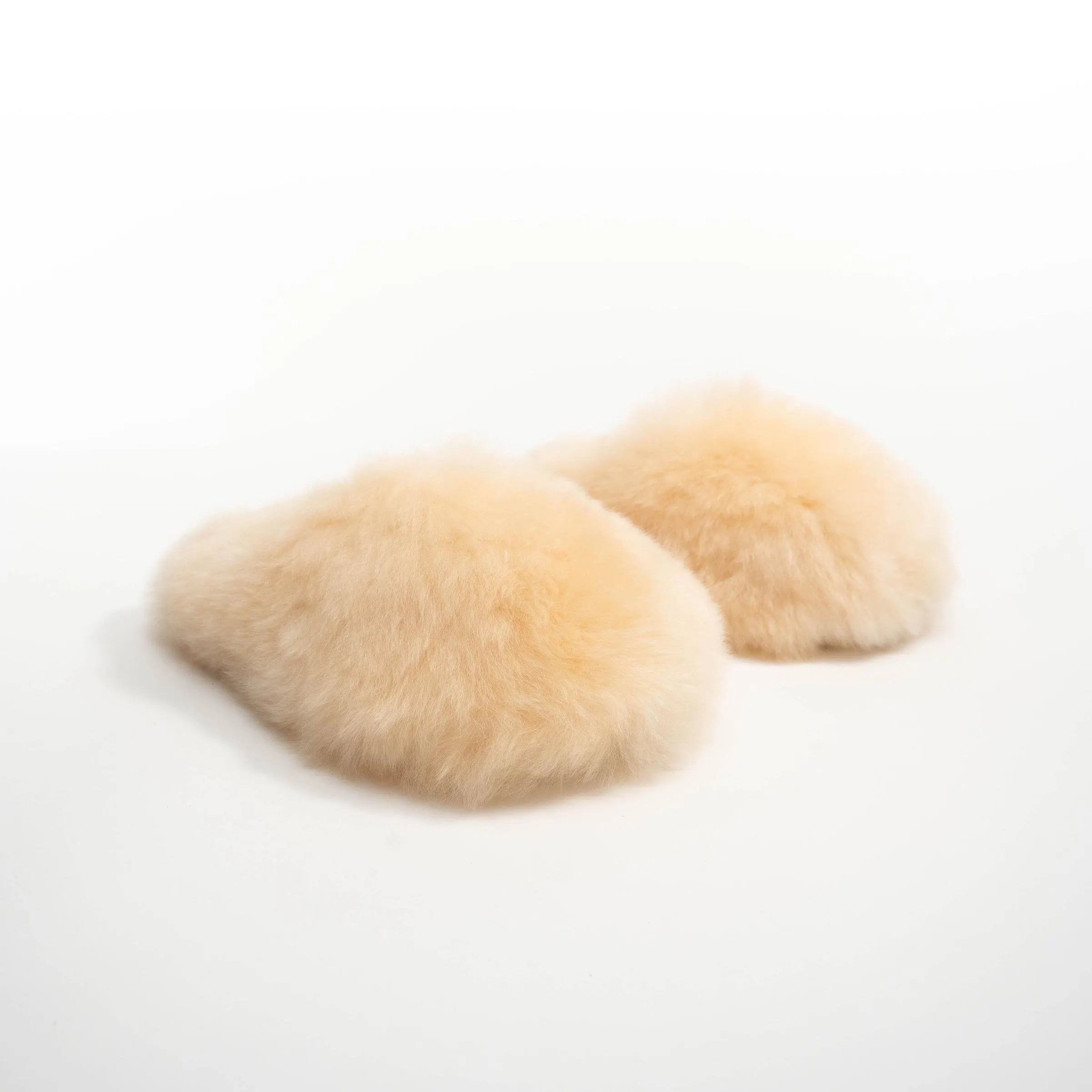 Alpaca Slippers – Nubecitas