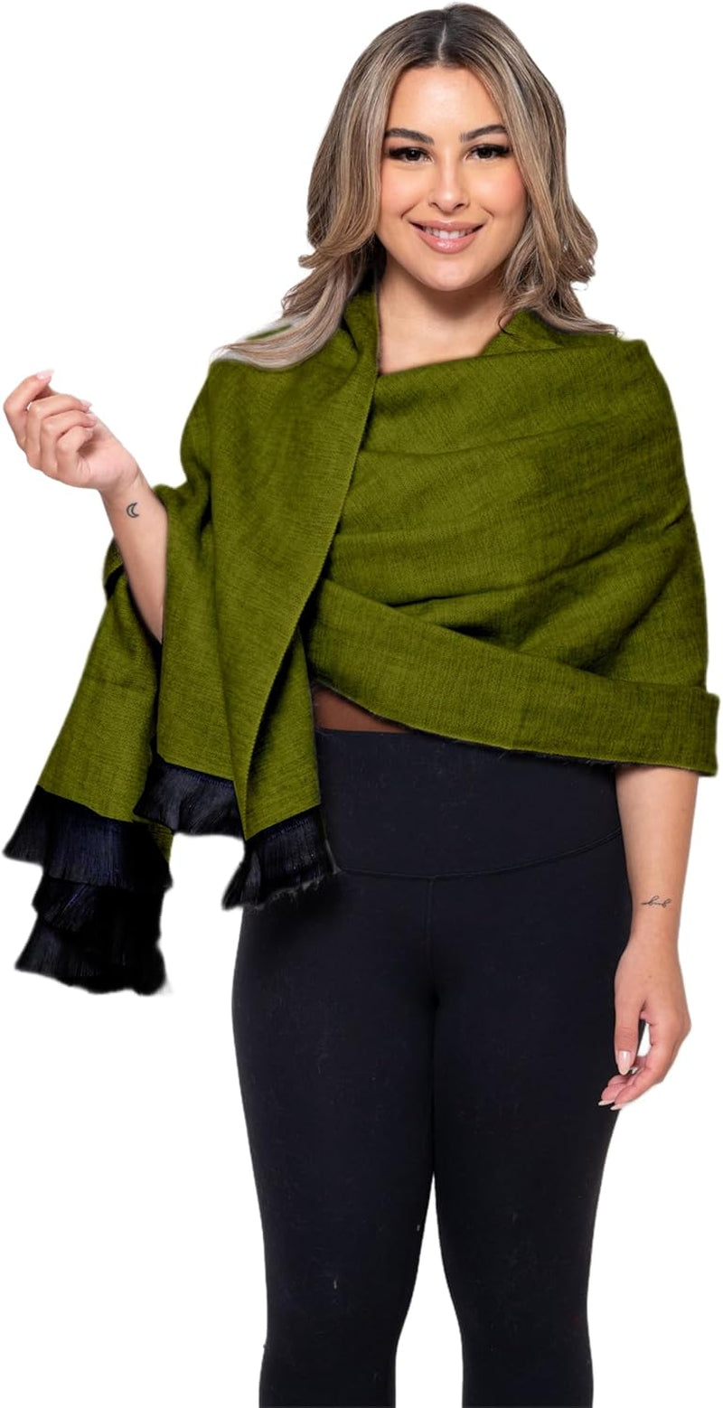 Alpaca Wool Shawl – Handcrafted Elegance