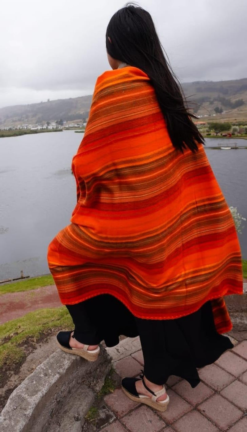 Alpaca Wool Throw Blanket – Soft & Durable