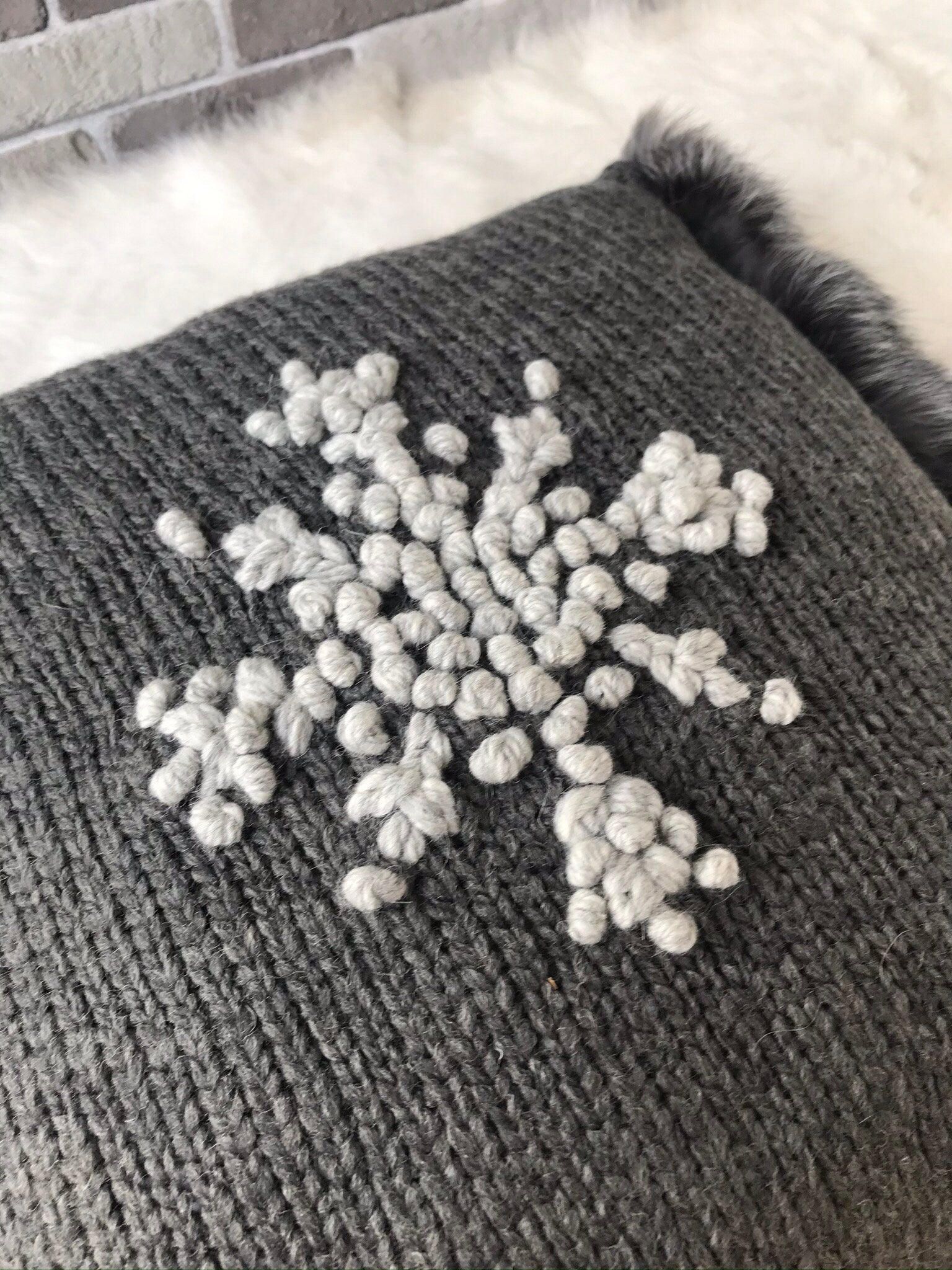 Alpaca Pillow Cover – Chunky Knit