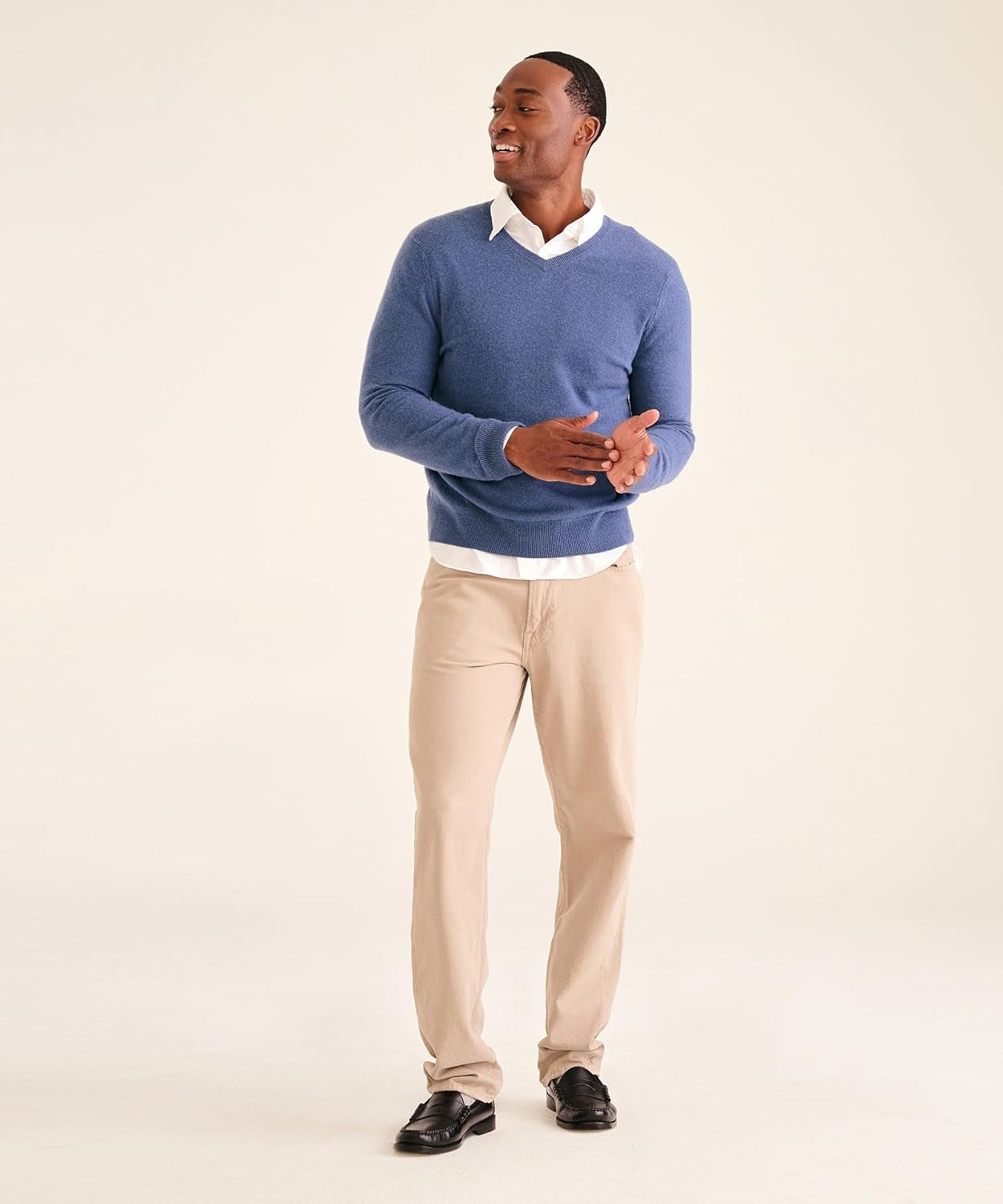 Men’s Cashmere V-Neck Sweater – Modern