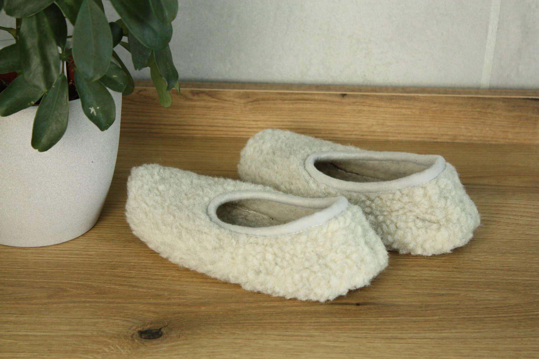 Merino Wool Slippers – Soft and Cozy