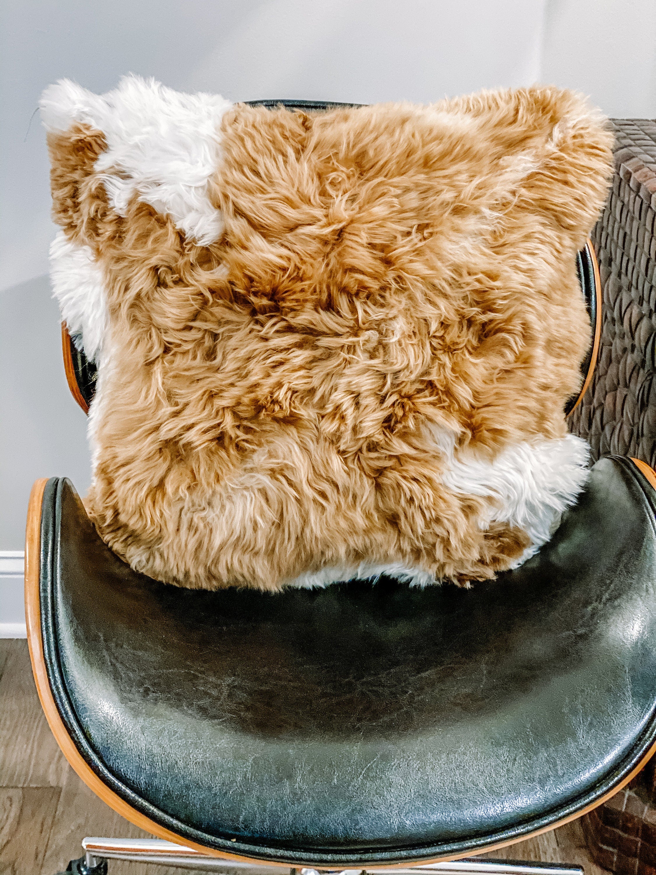 Alpaca Fur Pillow Cover – Luxurious Handmade