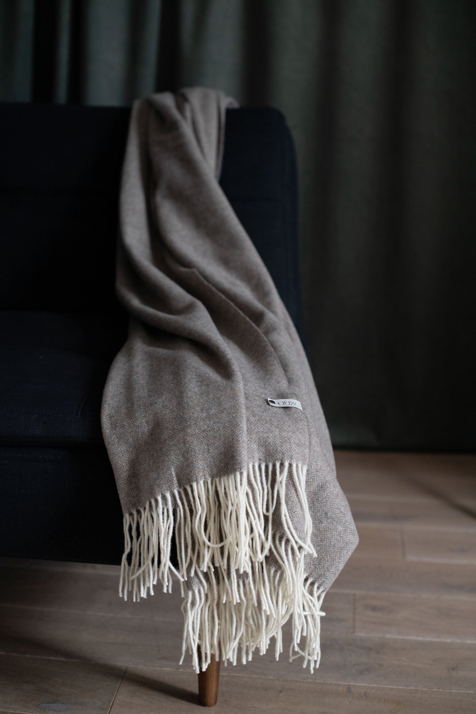 Merino Sofa Throw – Lightweight Warmth