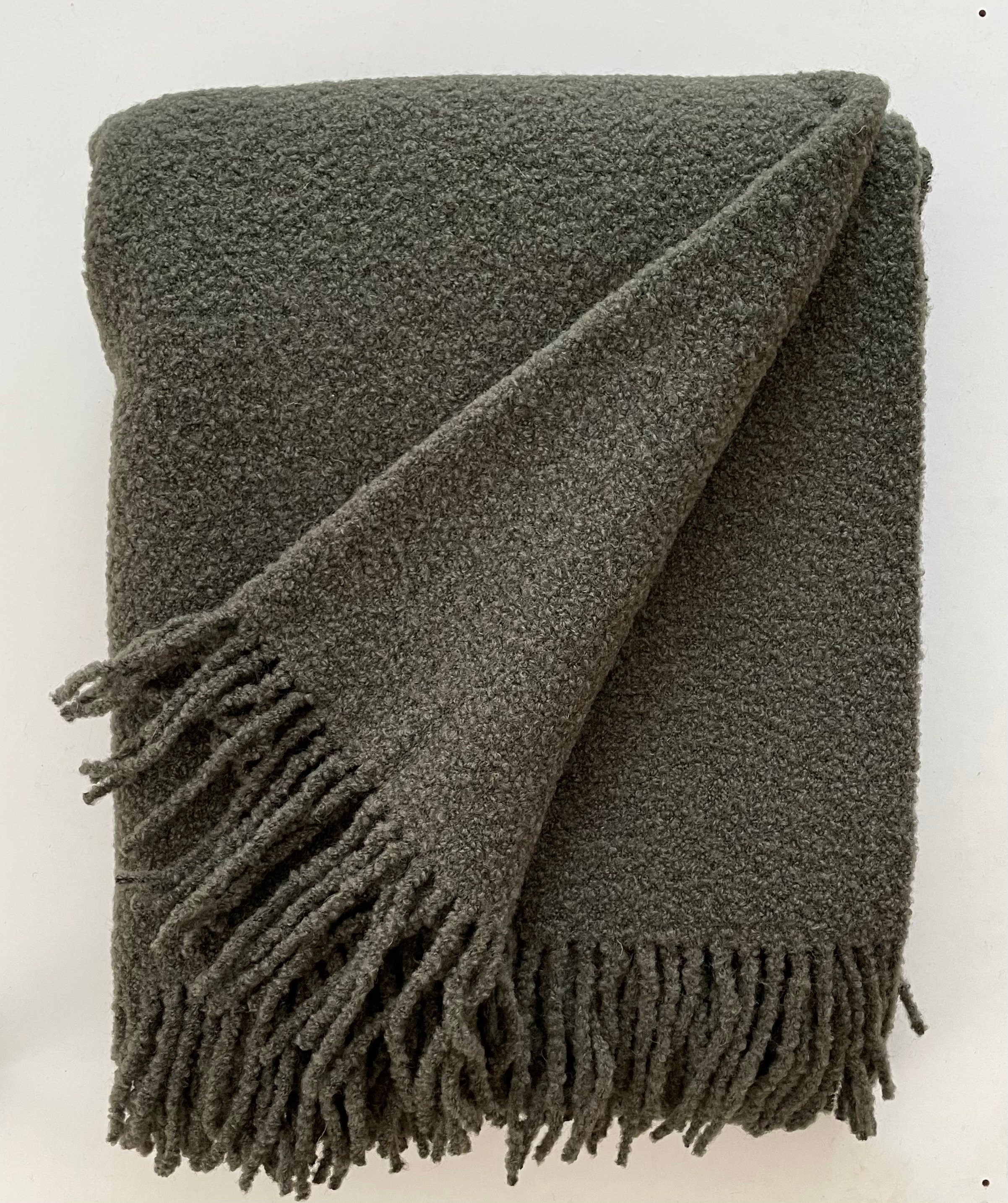 Merino Sofa Throw – All-Season Comfort