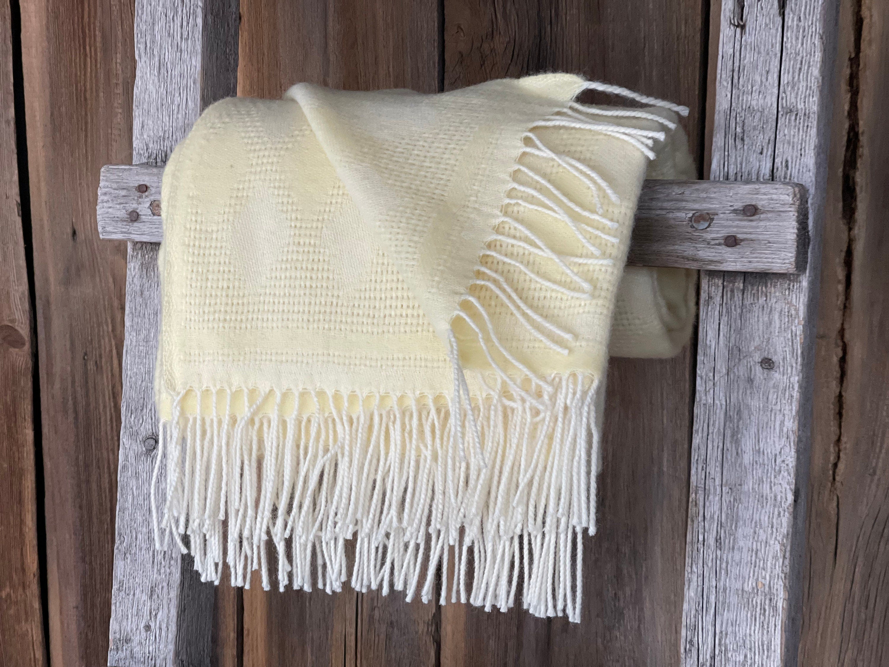 Merino Sofa Throw – Light Yellow