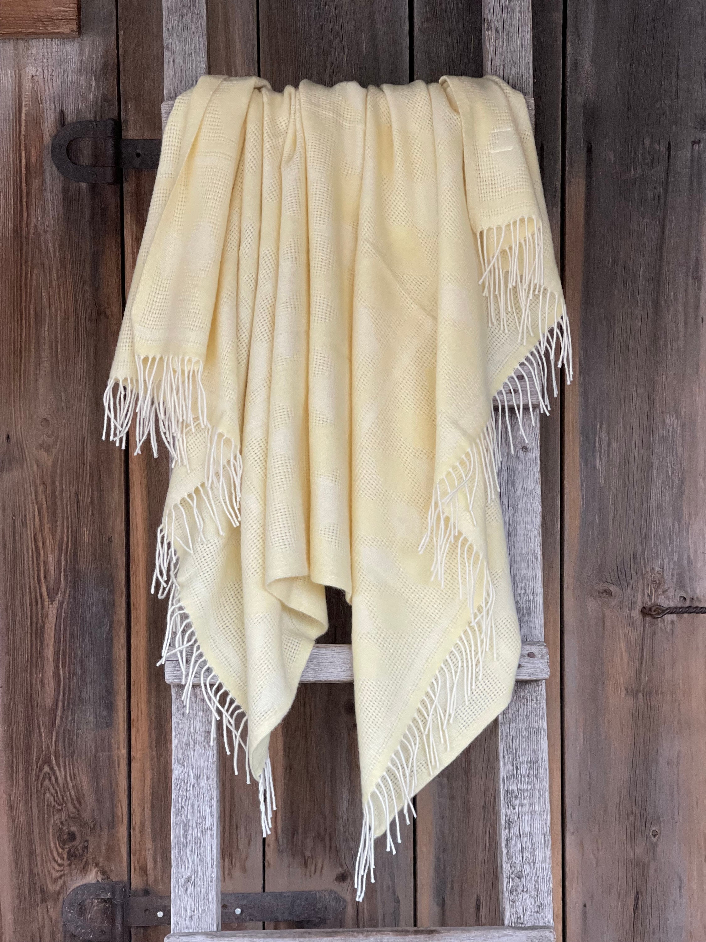 Merino Sofa Throw – Light Yellow