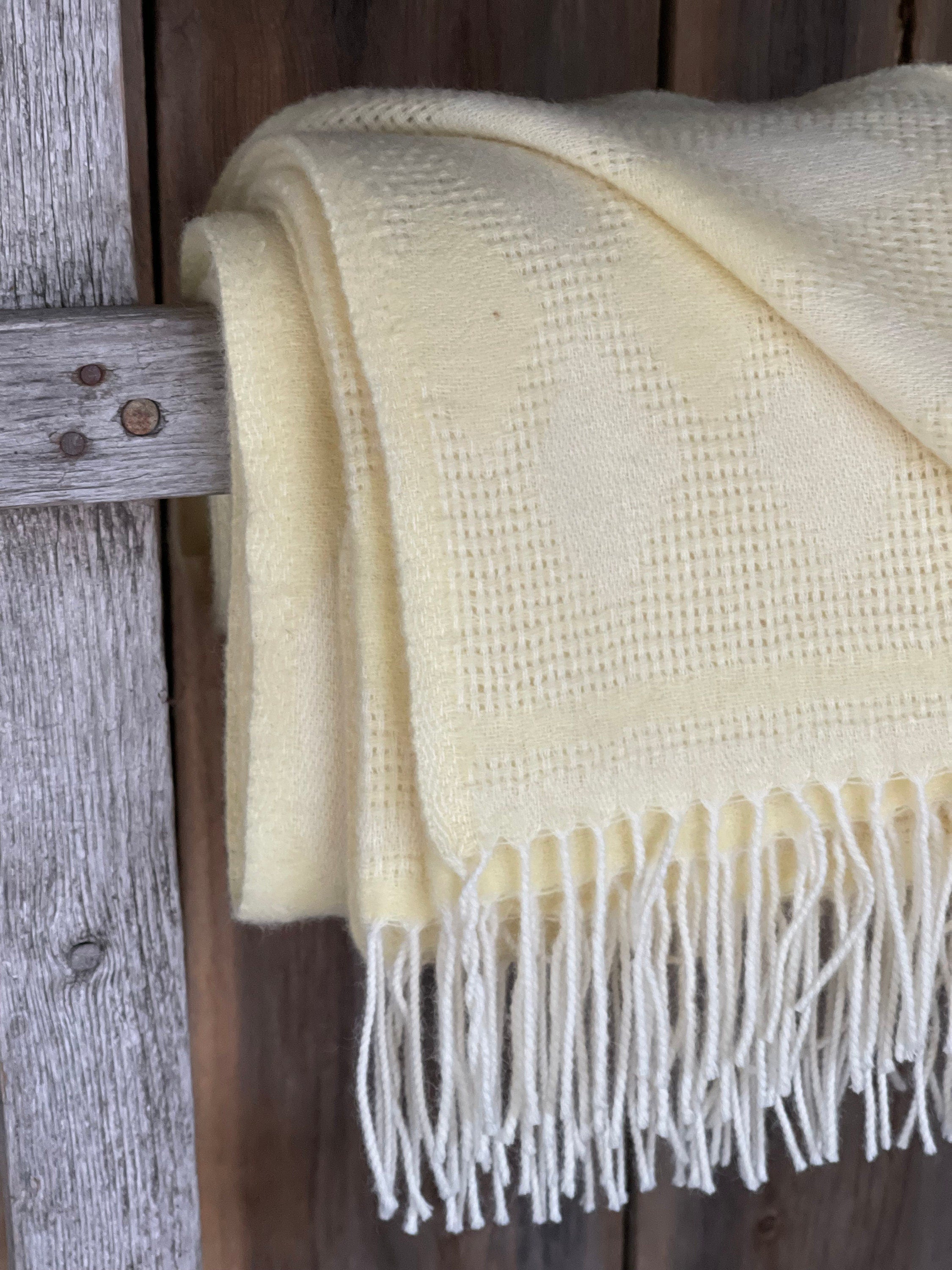 Merino Sofa Throw – Light Yellow