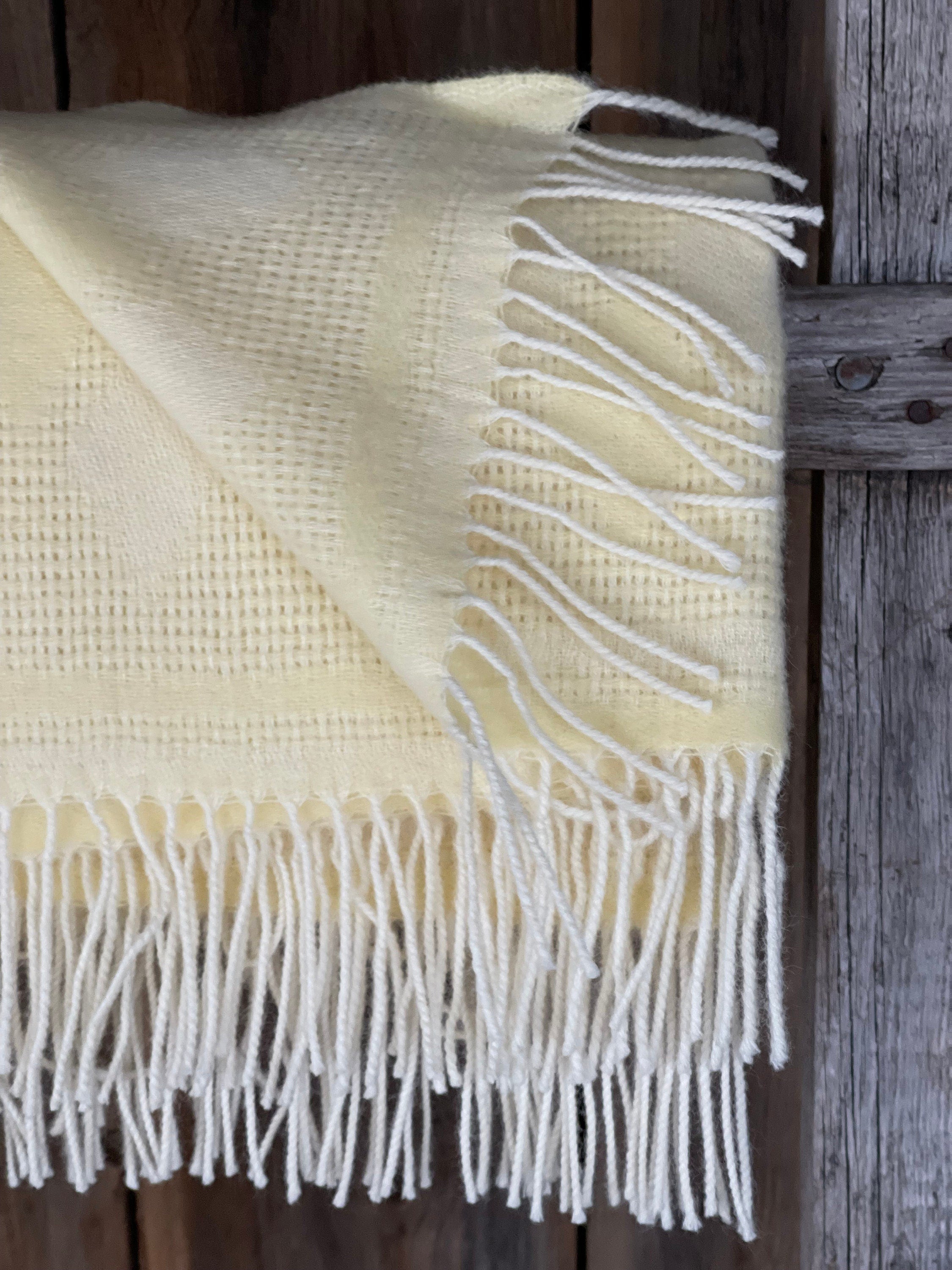 Merino Sofa Throw – Light Yellow