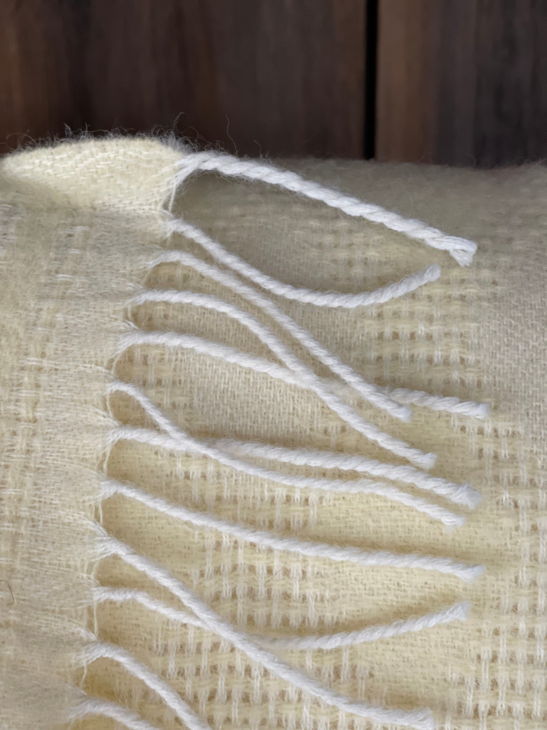 Merino Sofa Throw – Light Yellow