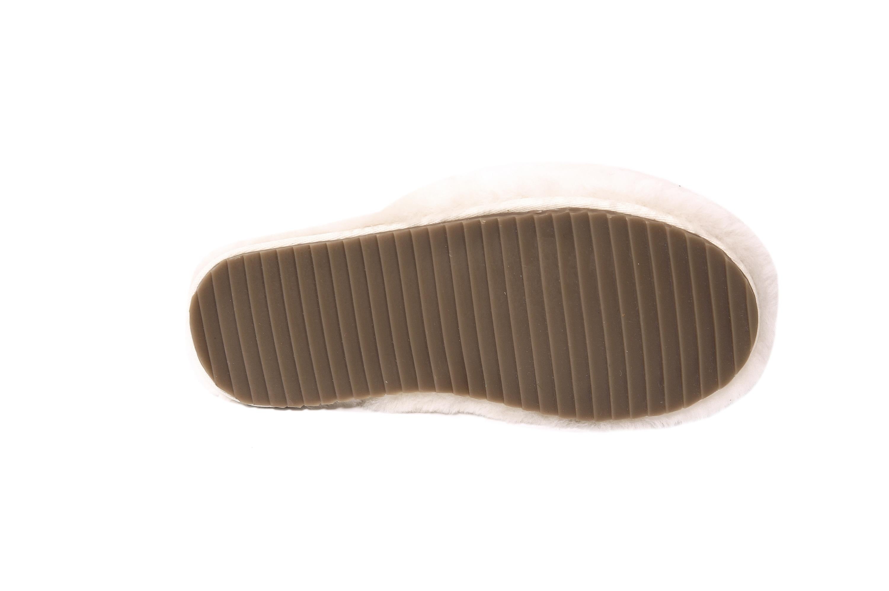 Alpaca Slippers – Genuine Shearling Comfort