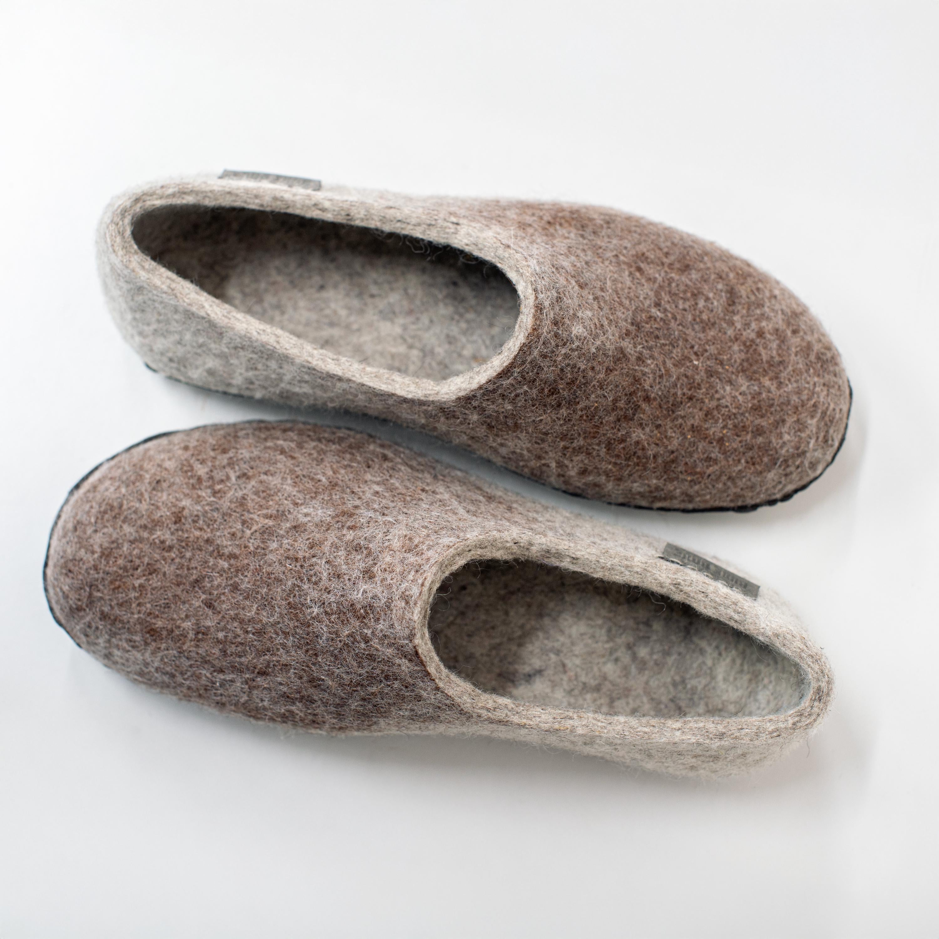 Alpaca Slippers – Beige