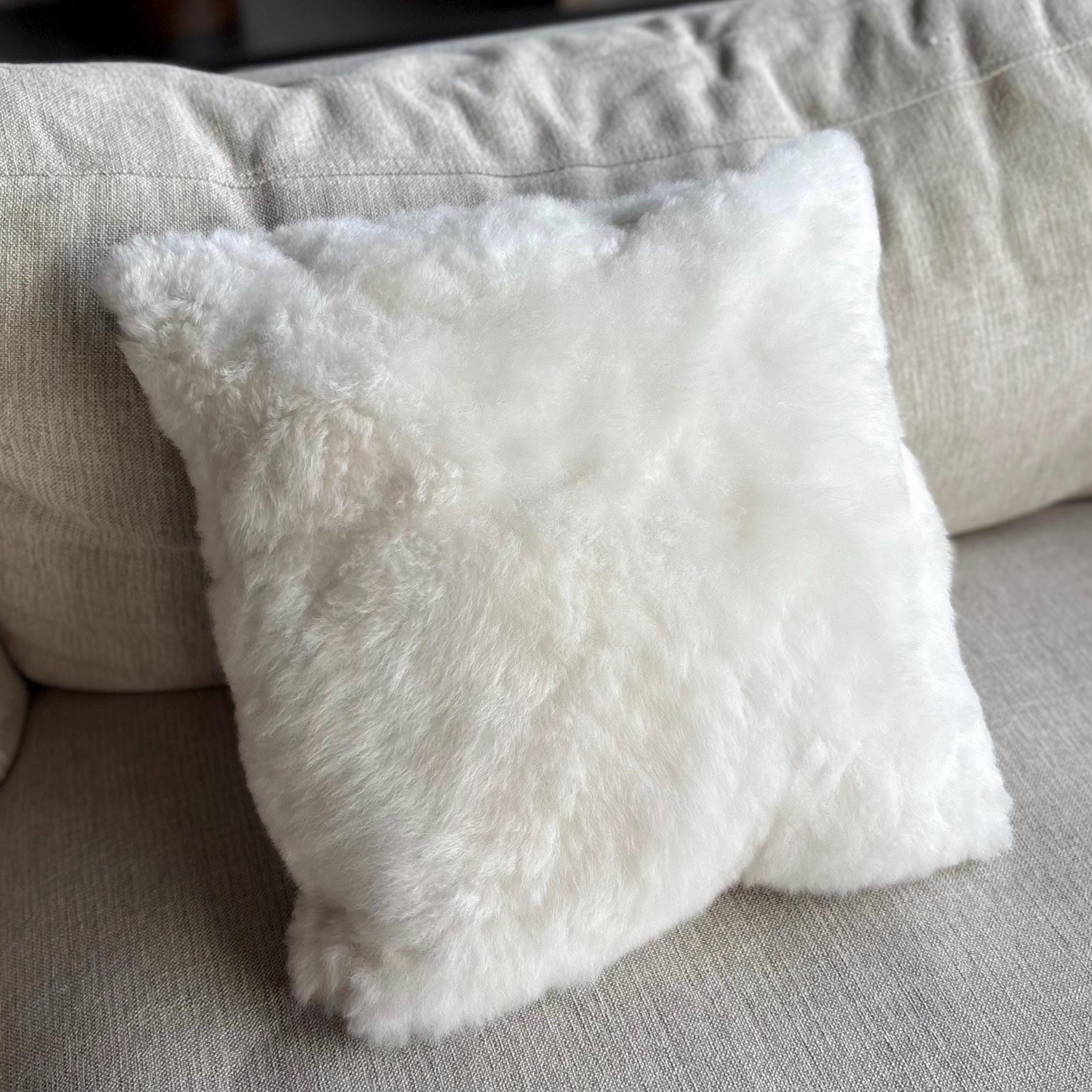 Baby Alpaca Pillow Cover – Fluffy Design