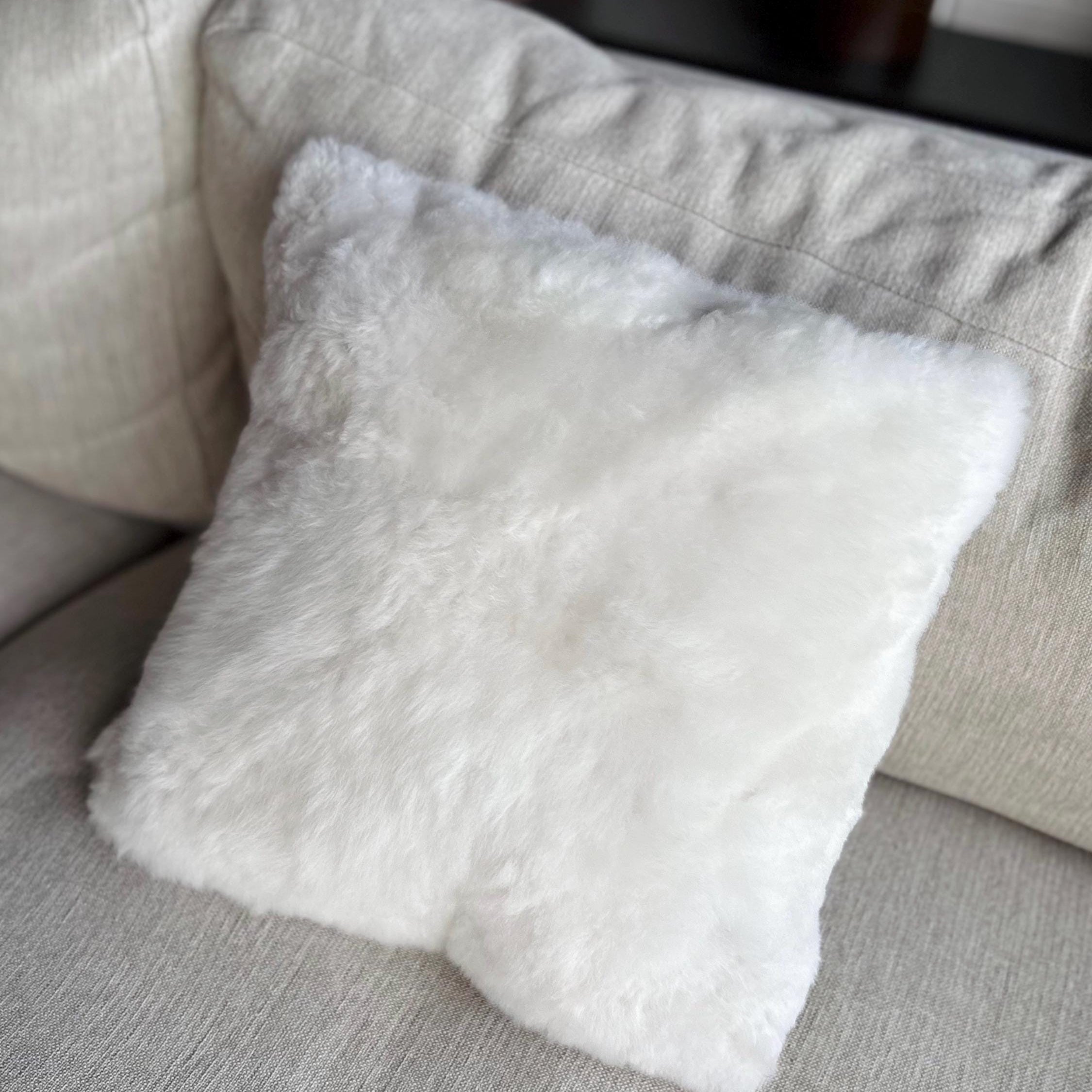 Baby Alpaca Pillow Cover – Fluffy Design