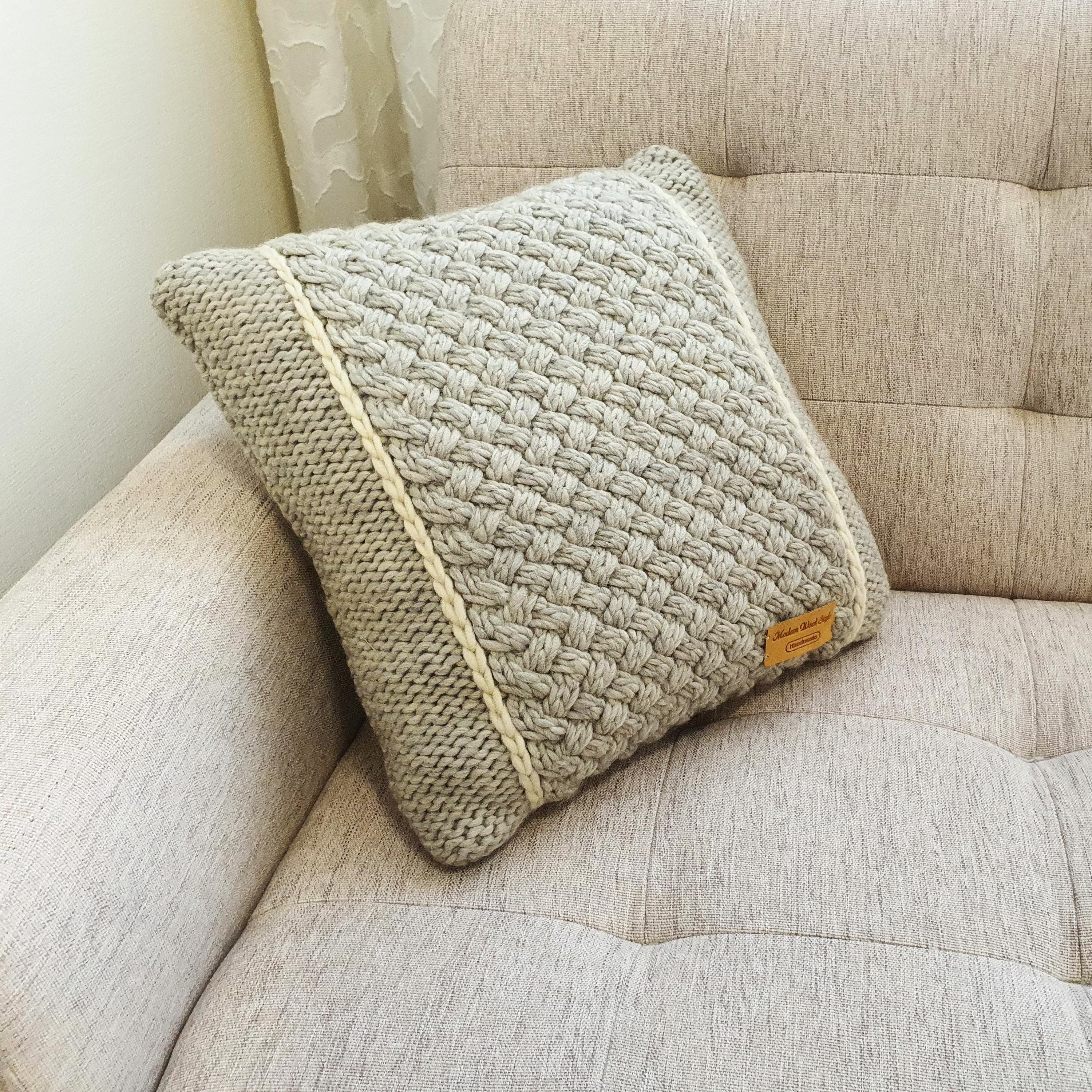 Merino Knit Cushion – Square Roving Yarn