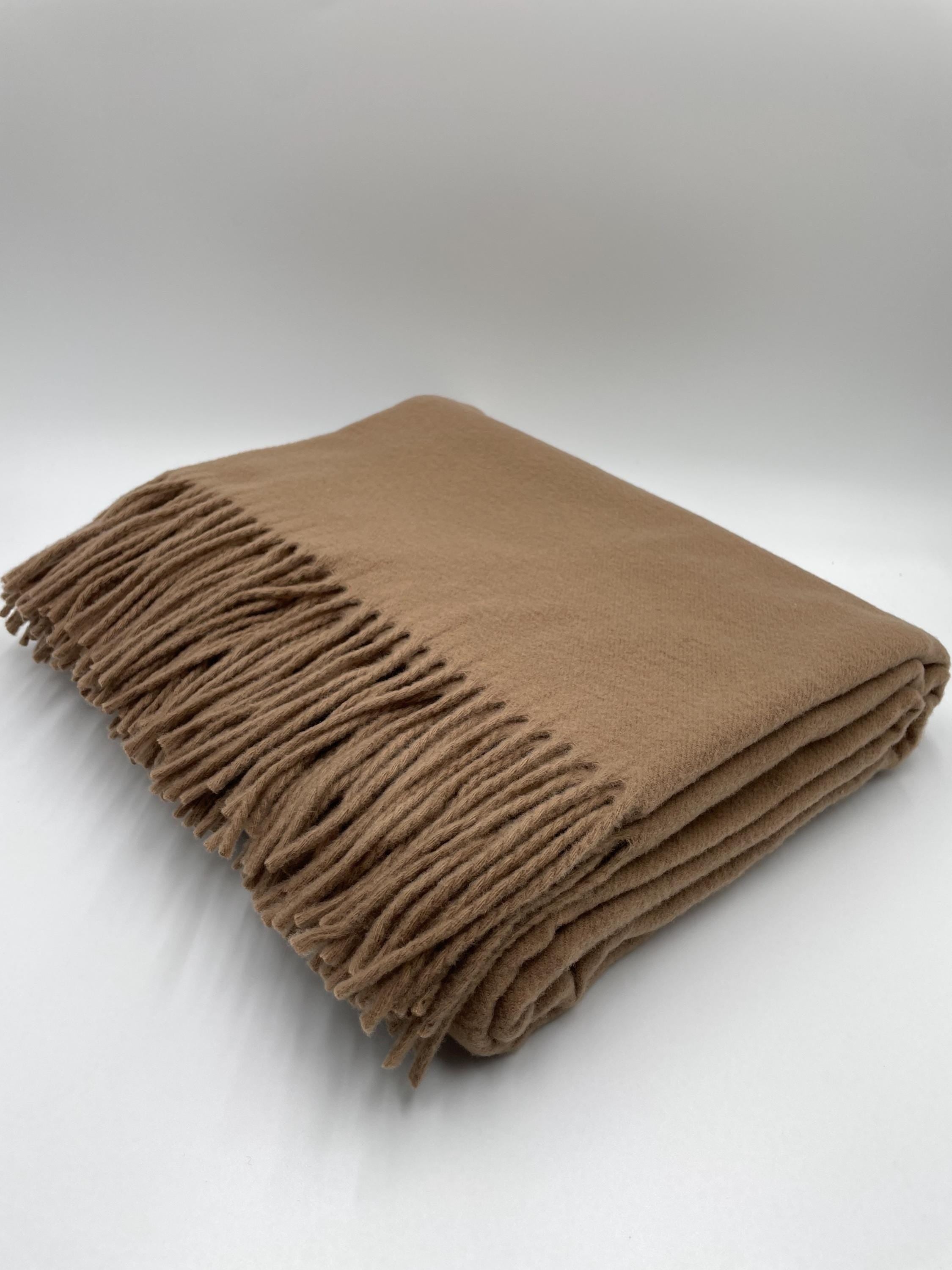 Merino Wool Sofa Throw – Luxurious Soft