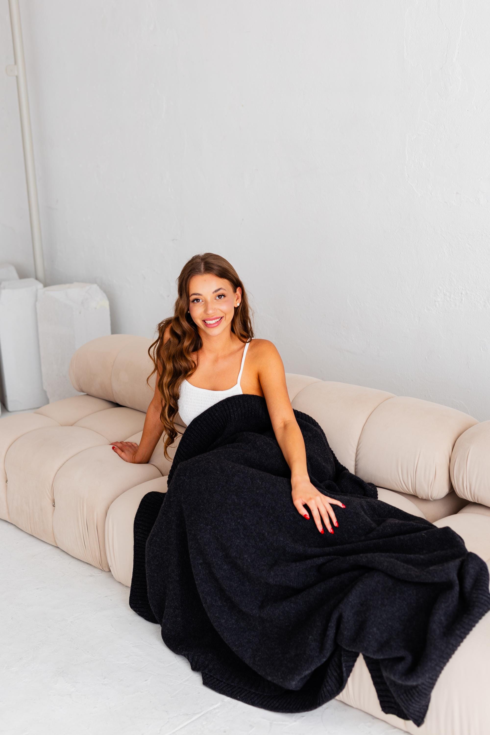 Knitted Merino Sofa Throw – Black