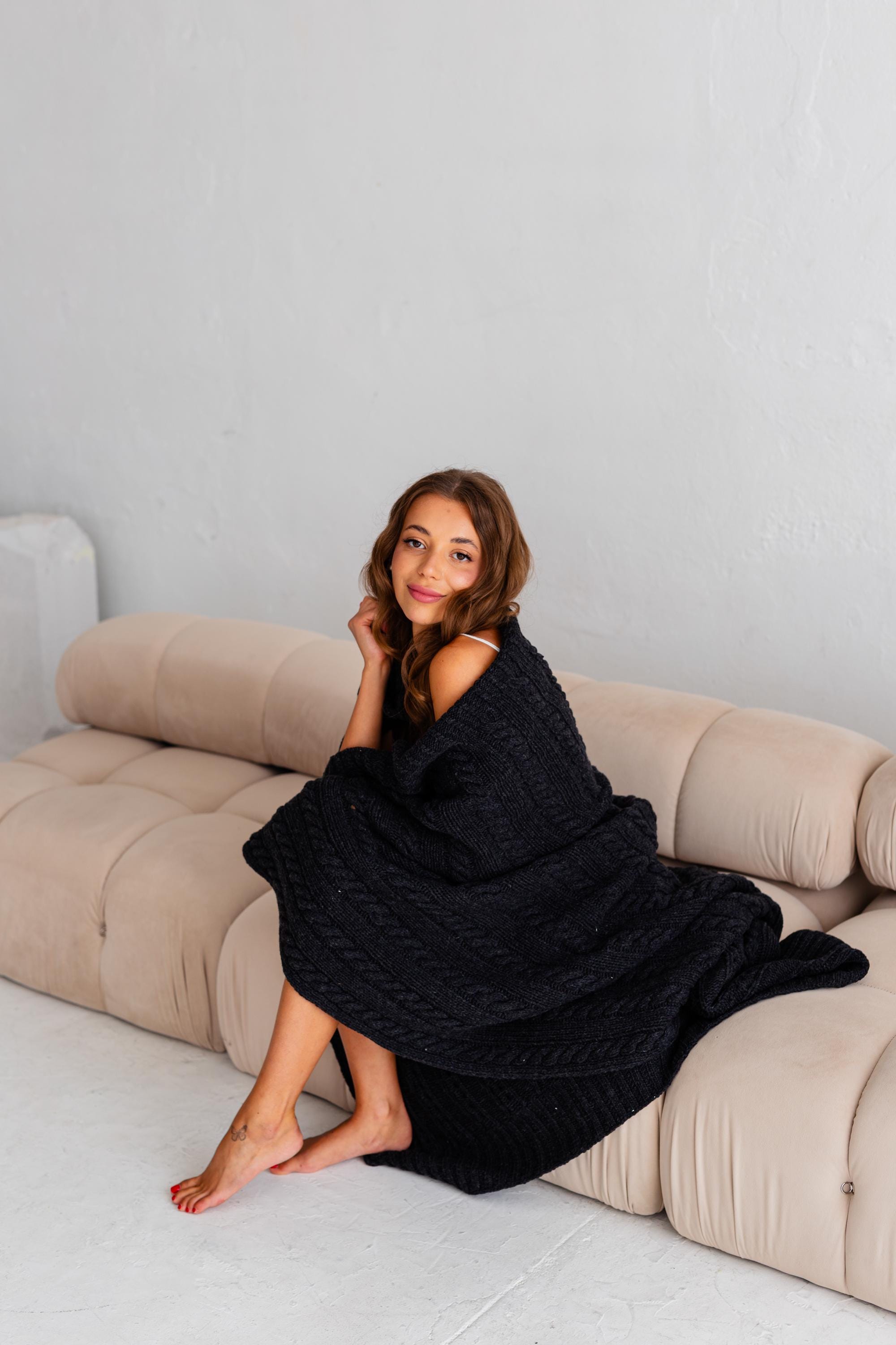 Merino Sofa Throw – Deep Black