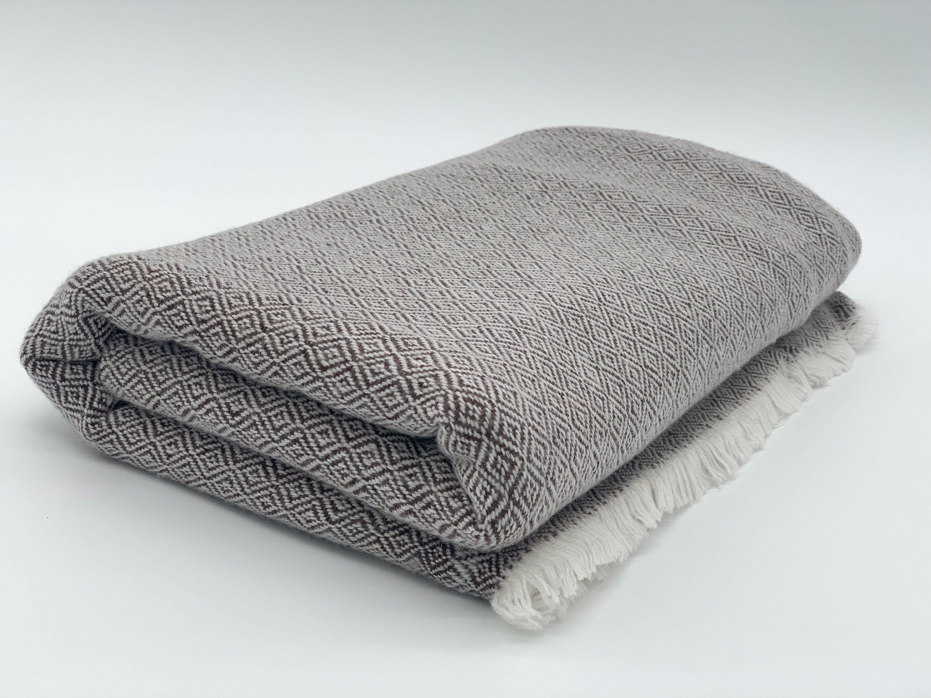 Cashmere Sofa Throw – Diamond Brown