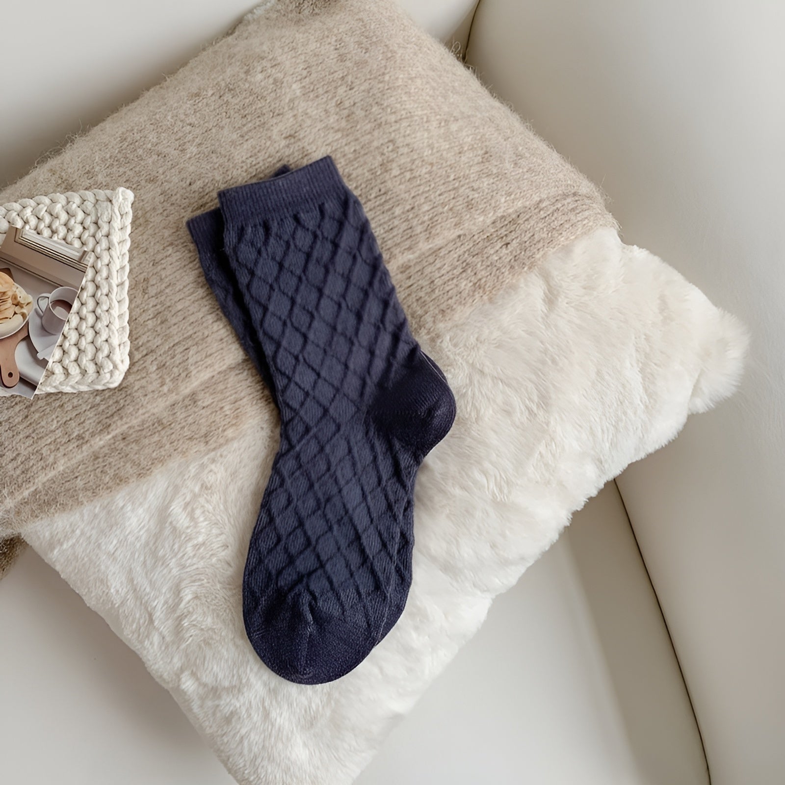 Medium Cashmere Knitted Socks Soft, Cozy Warmth with Elegant Checked Design - Alpaca House