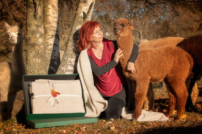 Alpaca Sofa Throw – White Design