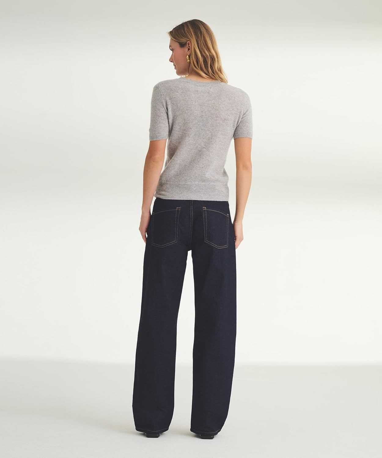 Cashmere Sweater – Lightweight Comfort