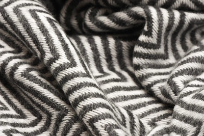 Cashmere Sofa Throw – Light & Fluffy