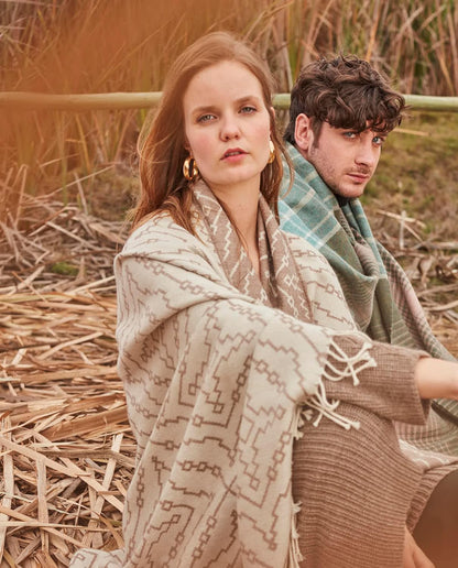 Alpaca Wool Blanket – Luxurious Soft Throw