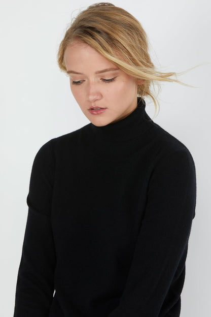 Cashmere Sweater – Elegant