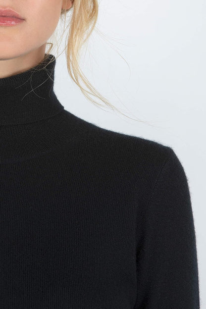 Cashmere Sweater – Elegant
