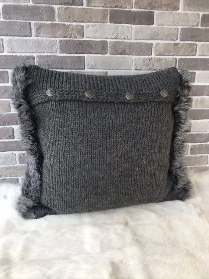 Alpaca Pillow Cover – Chunky Knit