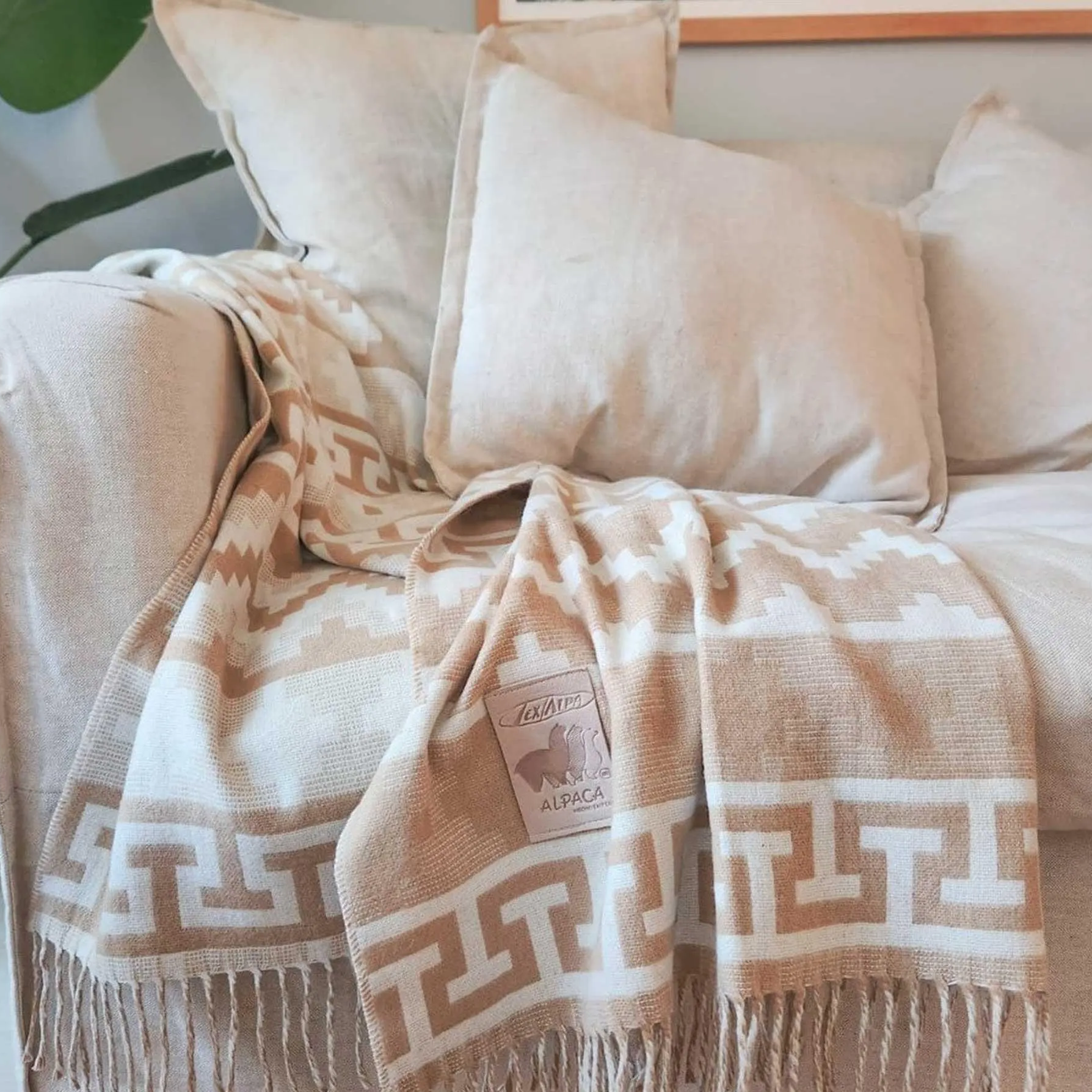 Alpaca Sofa Throw – Green Boho