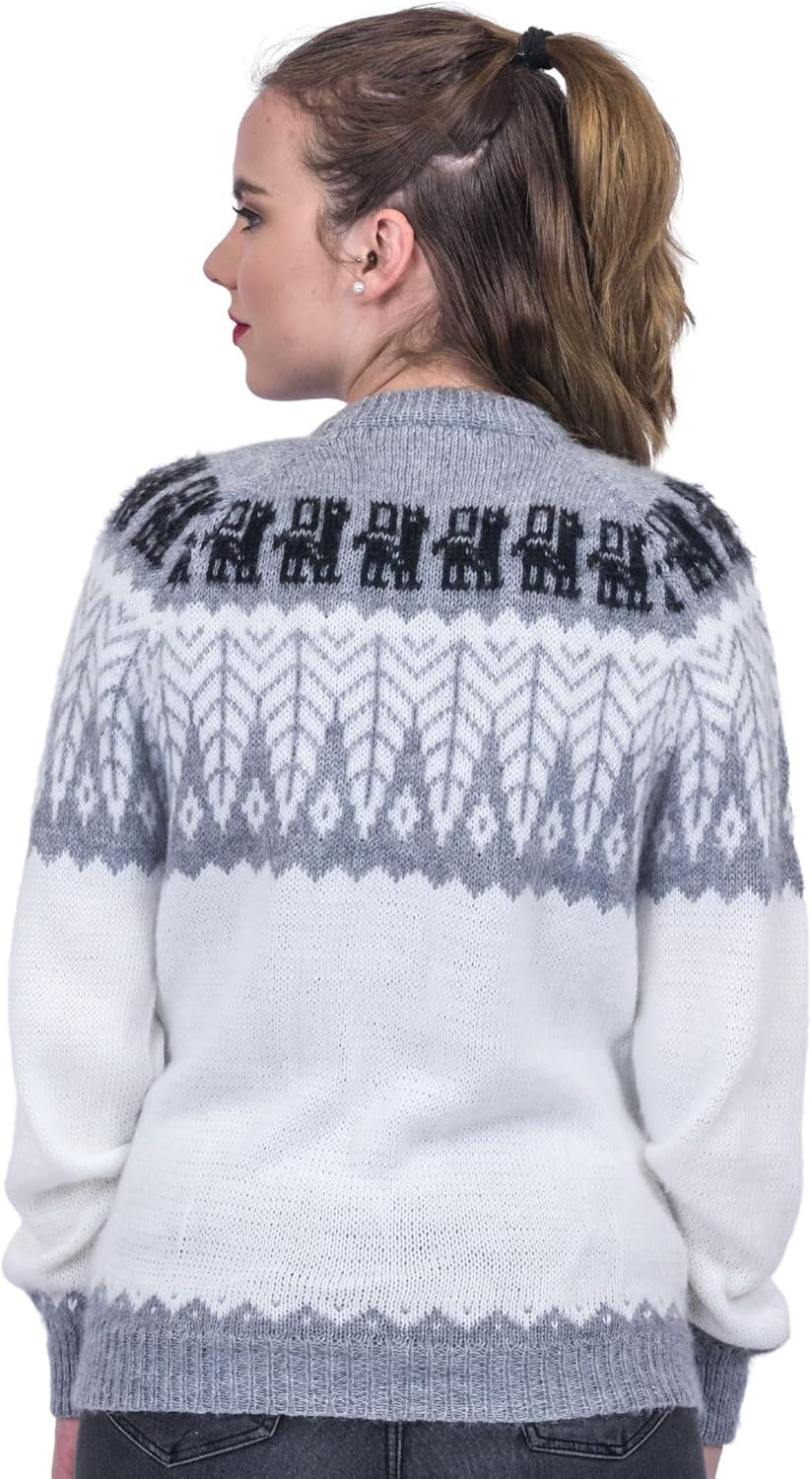 Alpaca Leaf Pattern Sweater – Soft & Timeless