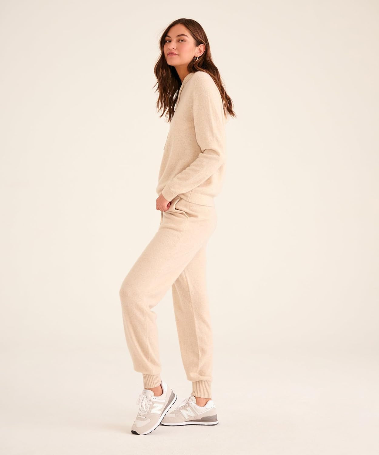 Cashmere Hoodie – Soft Wardrobe Staple