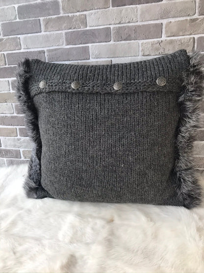 Alpaca Pillow Cover – Chunky Knit