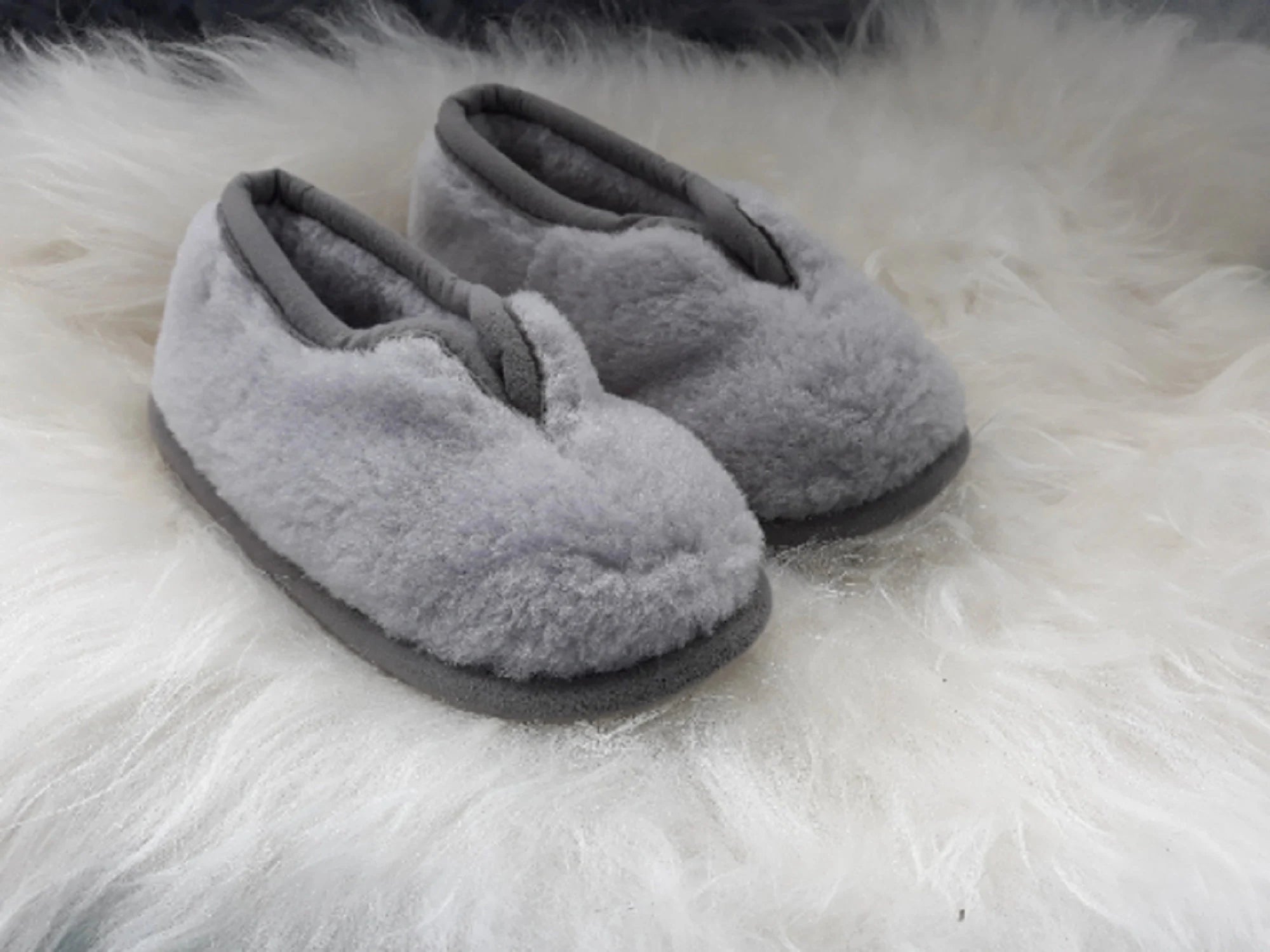 Alpaca Wool Slippers – Lilac & Grey