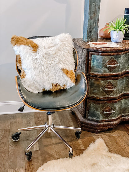 Alpaca Fur Pillow Cover – Luxurious Handmade