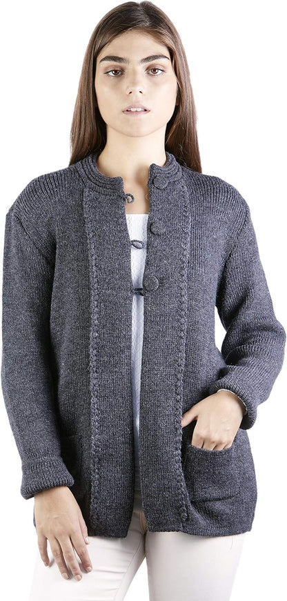 Alpaca Wool Sweater with Buttons – Soft & Foldable