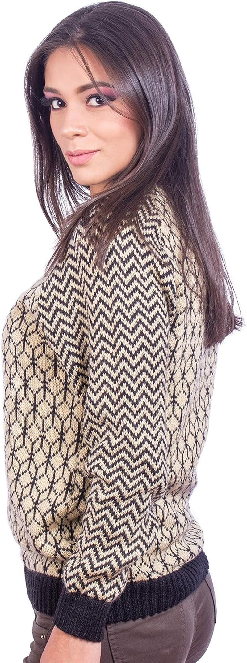 Alpaca Sweater – Black & Beige 