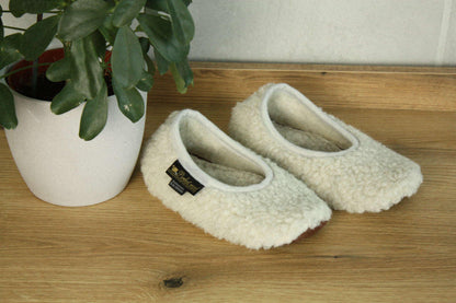 Merino Wool Slippers – Soft and Cozy