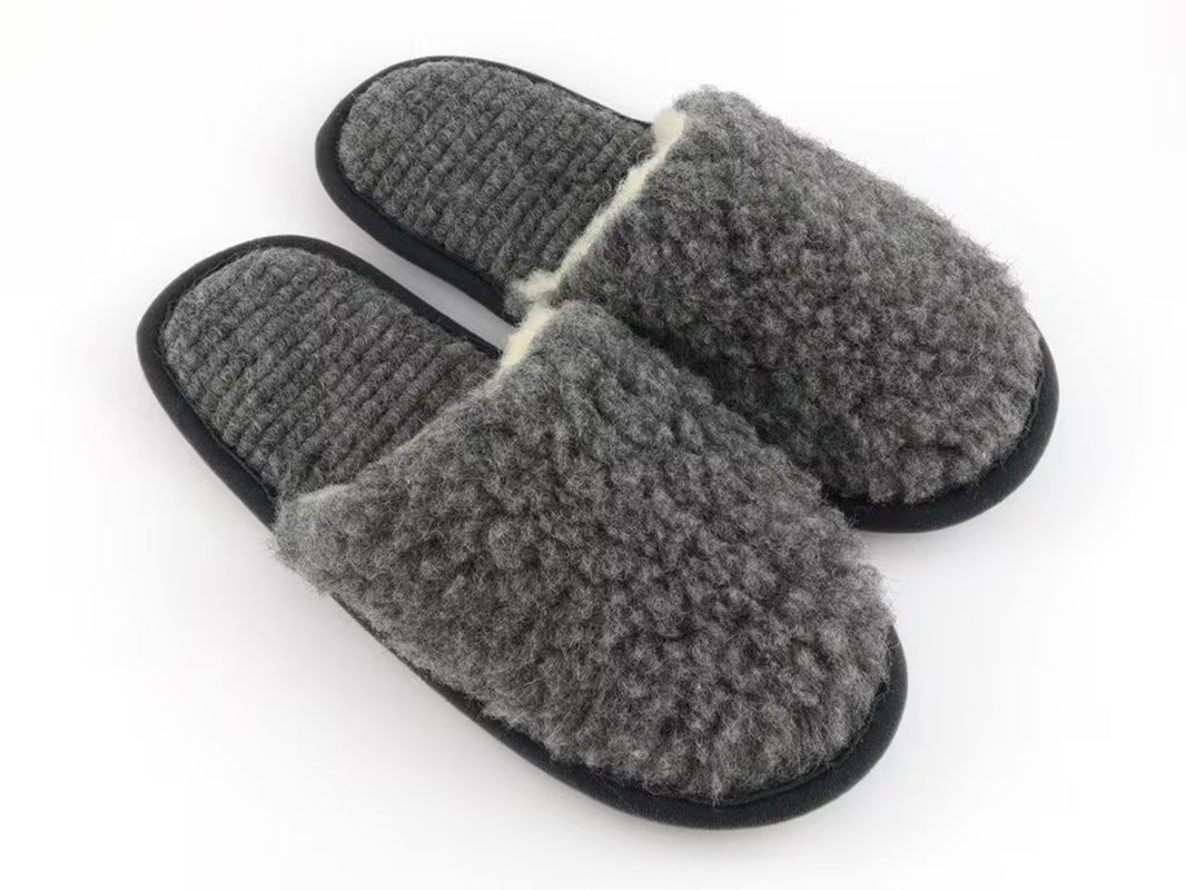 Merino Slip-On Slippers – Gray Merino Felt