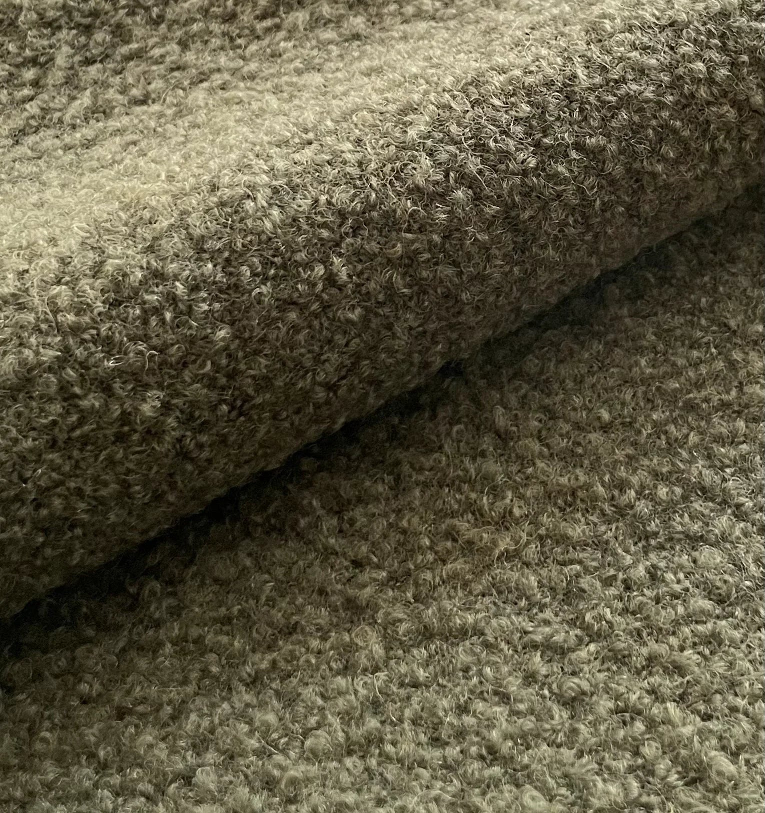 Merino Sofa Throw – All-Season Comfort