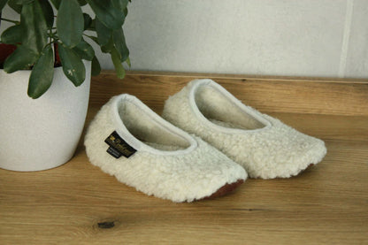 Merino Wool Slippers – Soft and Cozy